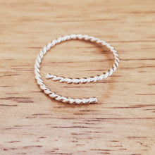 Load image into Gallery viewer, Haylee&#39;s Favorite - Handcrafted adjustable Gold-Filled Twisted Ring
